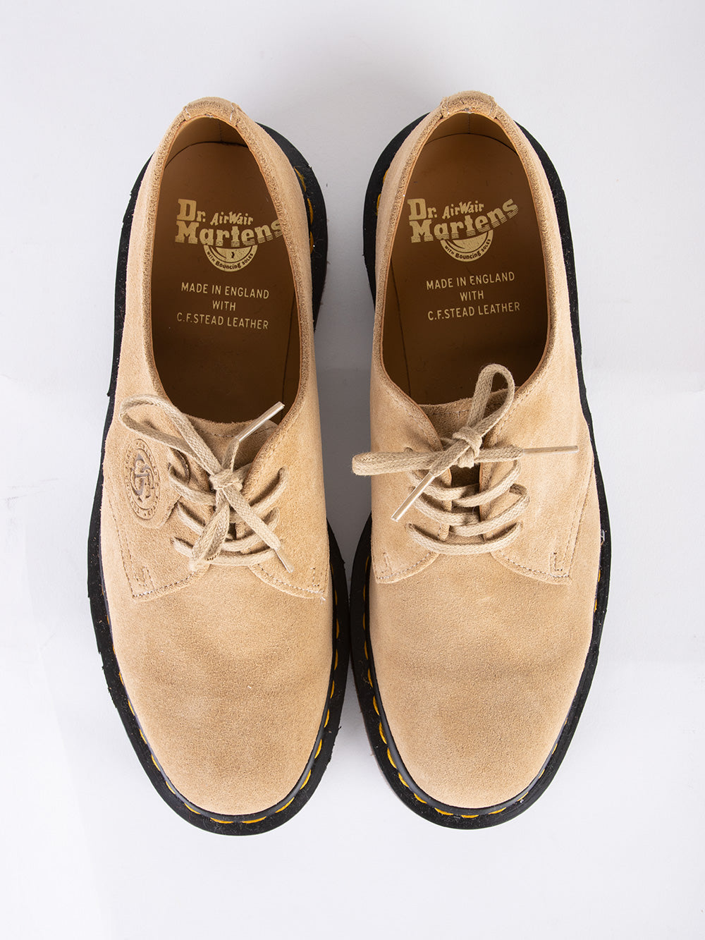 DR. MARTENS 1461 Stringate in suede Beige Urbanstaroma