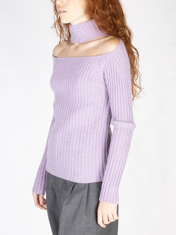 Ribbed sweater with cut-out