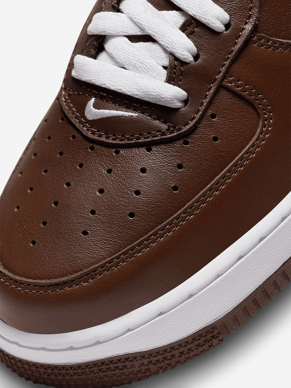 NIKE Air Force 1 Low Retro "Chocolate" Sneakers Marrone Urbanstaroma