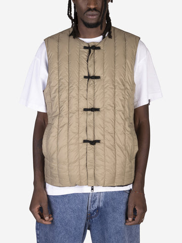 Reversible padded vest