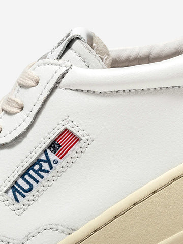 M Medalist Low Sneakers