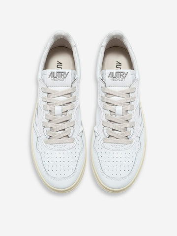 M Medalist Low Sneakers