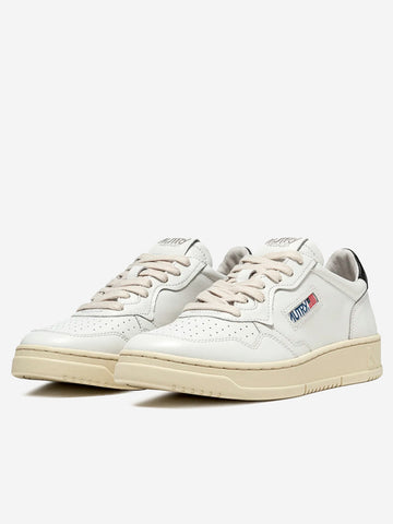 M Medalist Low Sneakers