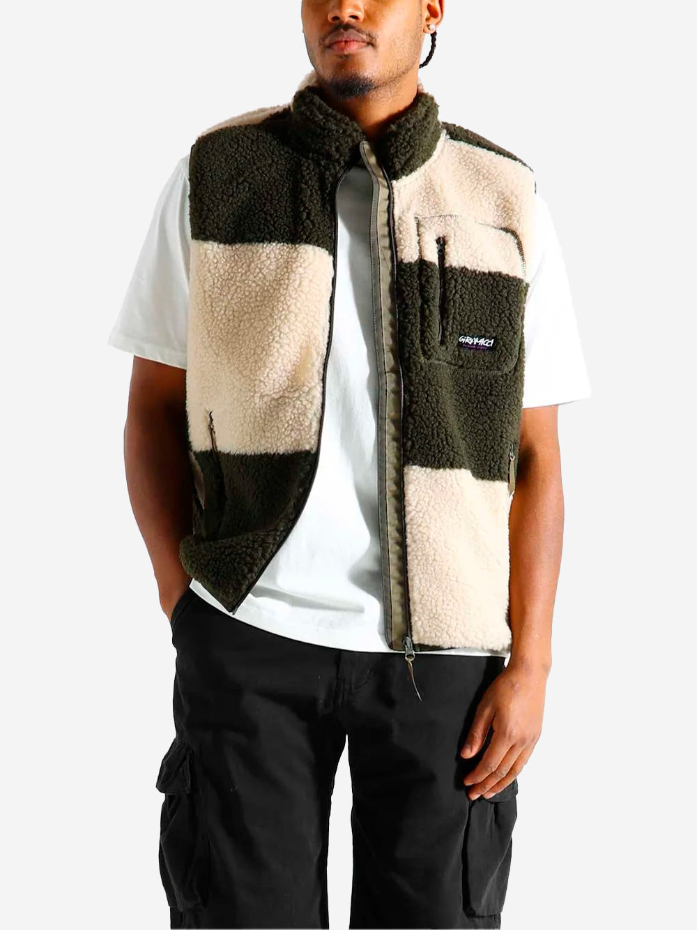 GRAMICCI Gilet Checkered Sherpa oliva Oliva Urbanstaroma