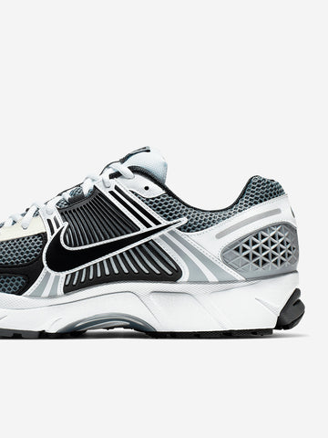 Nike Zoom Vomero 5 SE SP