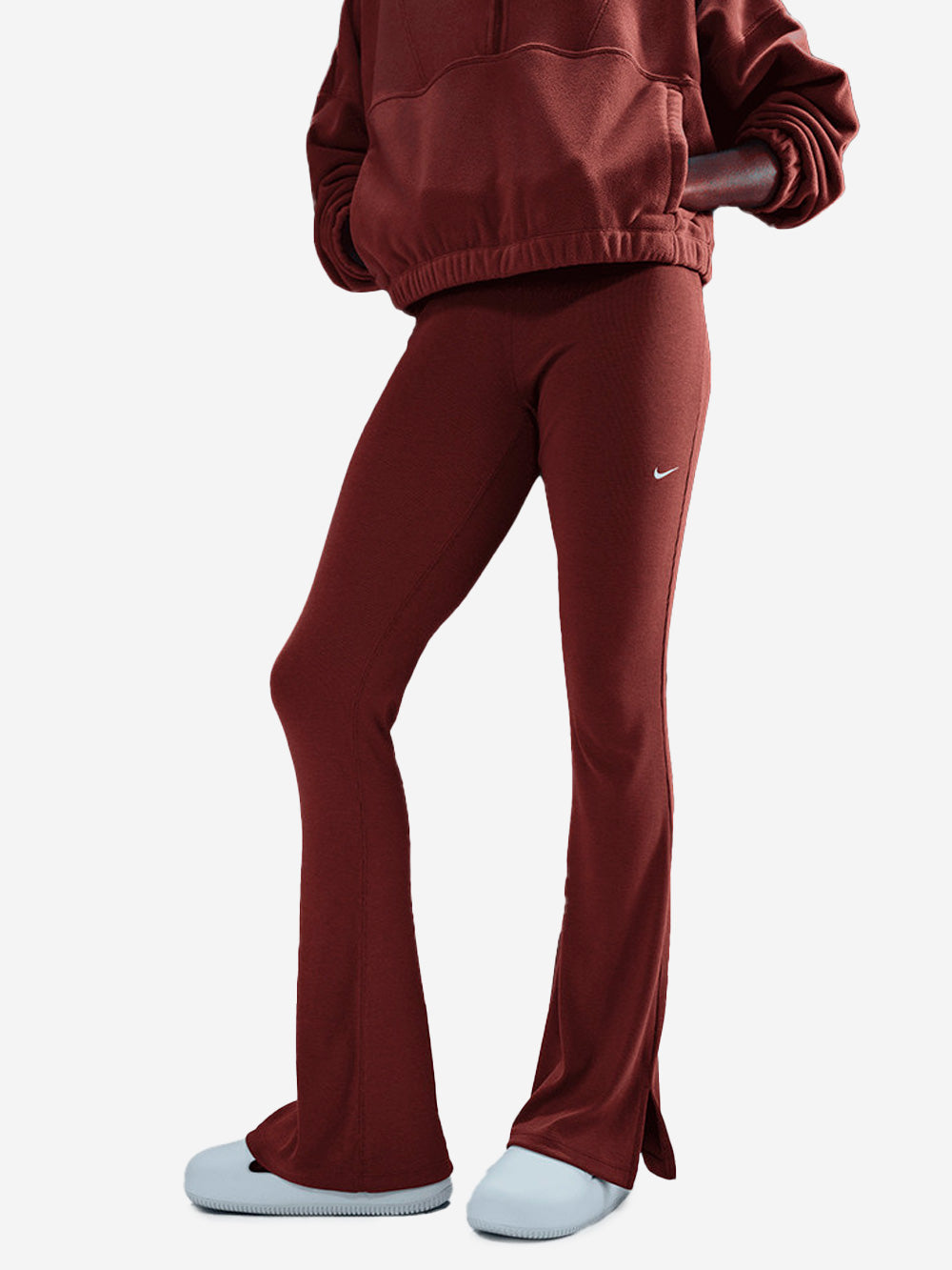 NIKE Leggings rossi svasati aderenti con mini-costine Rosso Urbanstaroma