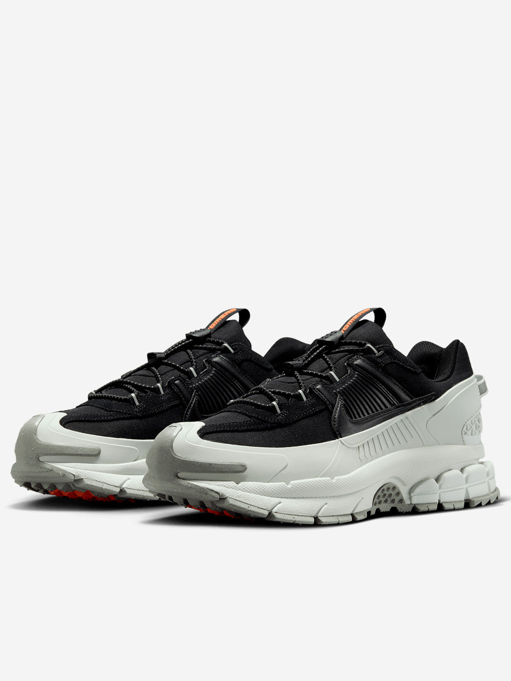 NIKE Zoom Vomero Roam Nero Urbanstaroma