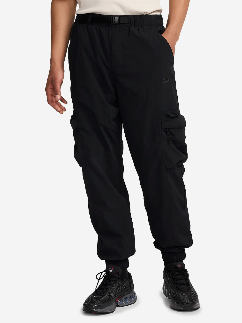 NIKE M Pantaloni cargo Tech neri Urbanstaroma