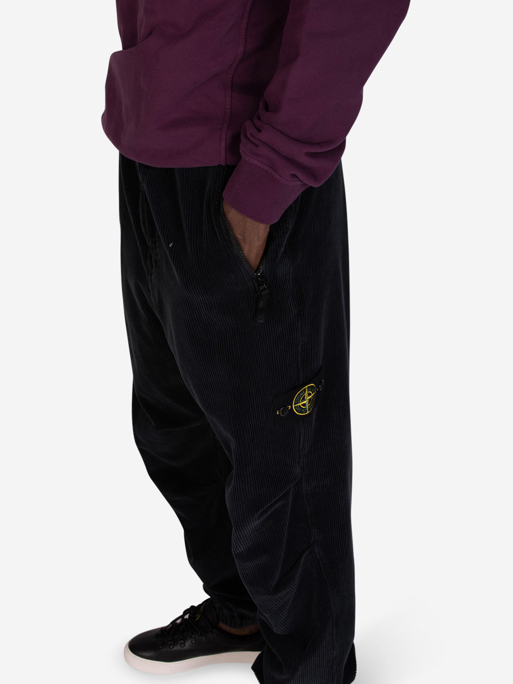 STONE ISLAND Pantaloni loose a costine neri Nero Urbanstaroma