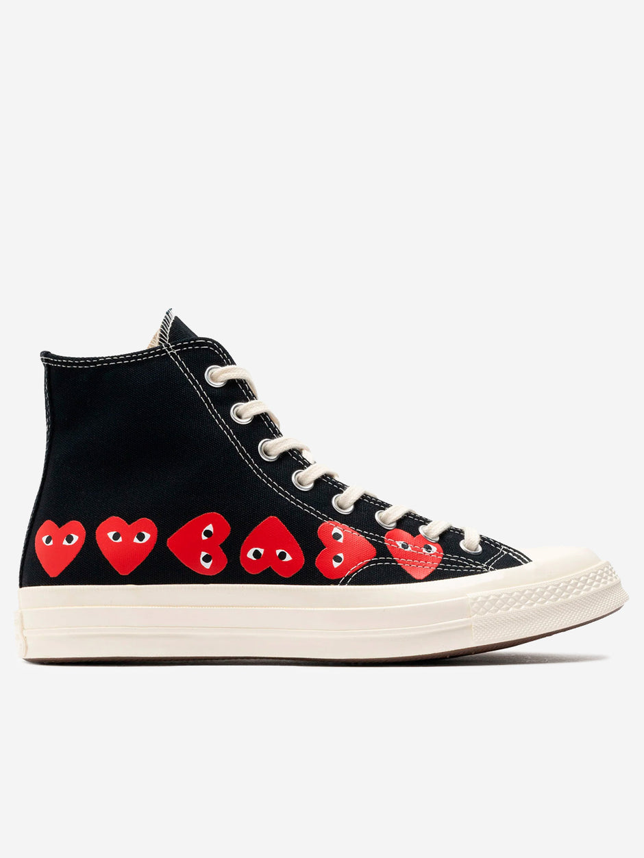 COMME DES GARCONS PLAY scopri la collezione Urbanstar Urbanstaroma