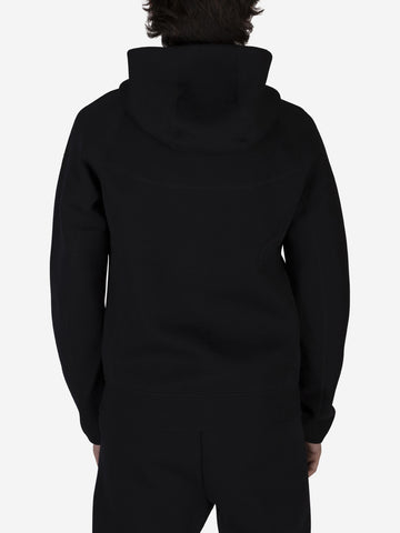 Sudadera Tech Fleece negra con cremallera