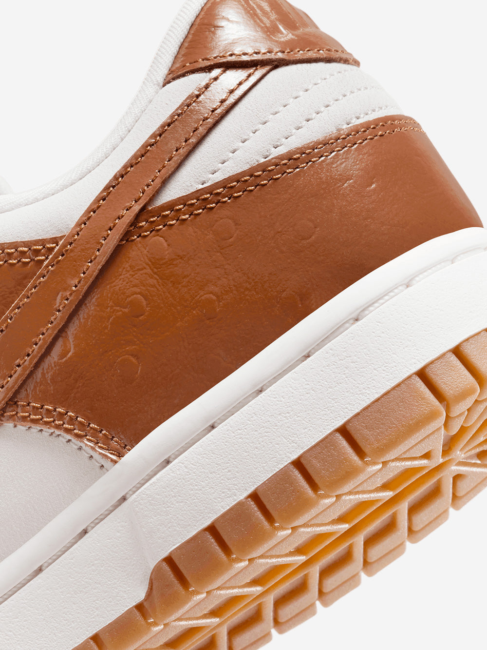 NIKE Dunk Low LX "Ale Brown Ostrich" Marrone Urbanstaroma