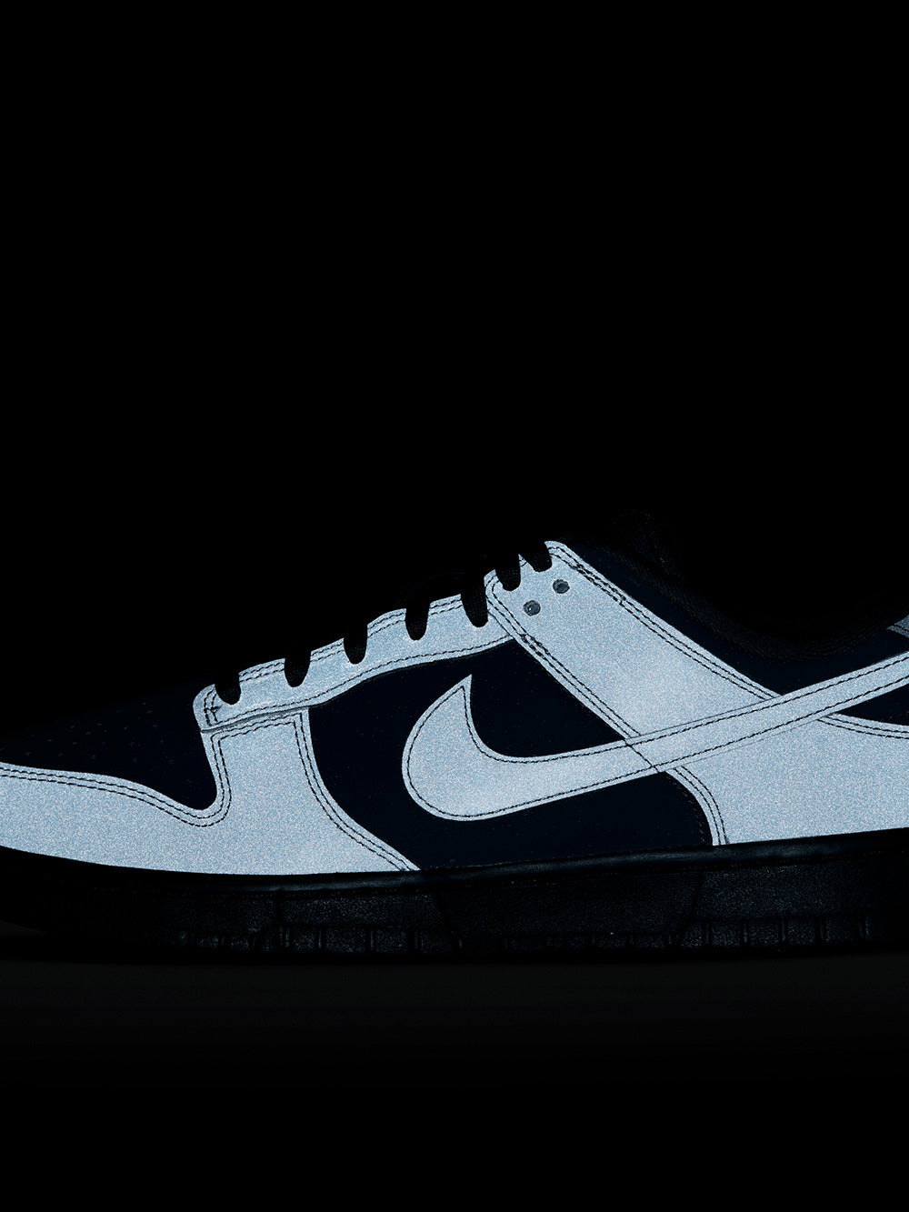 NIKE W Dunk Low "Cyber Reflective" Grigio Urbanstaroma