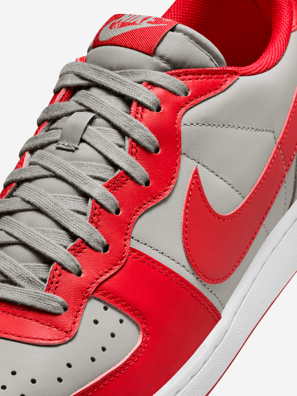 NIKE Terminator Low "UNLV" Sneakers Rosso Urbanstaroma