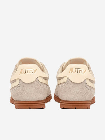 AUTRY M Windspin Low in suede wife e rutabaga Grigio chiaro