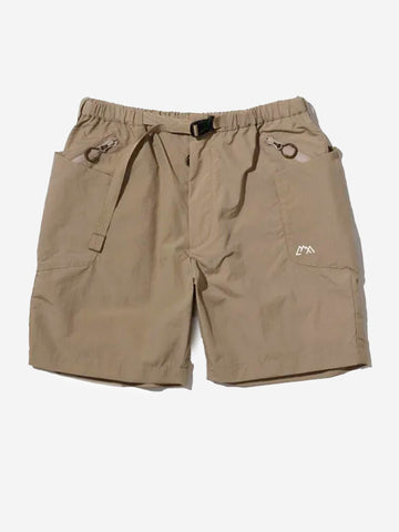 Beigefarbene Nylonshorts von Kiltic