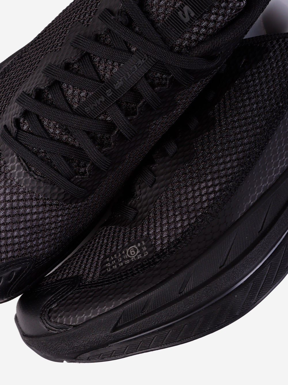 MM6 MAISON MARGIELA Spectur 2 MM6 x Salomon Nero Urbanstaroma