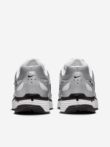 NIKE P-6000 'Metallic Silver' argento