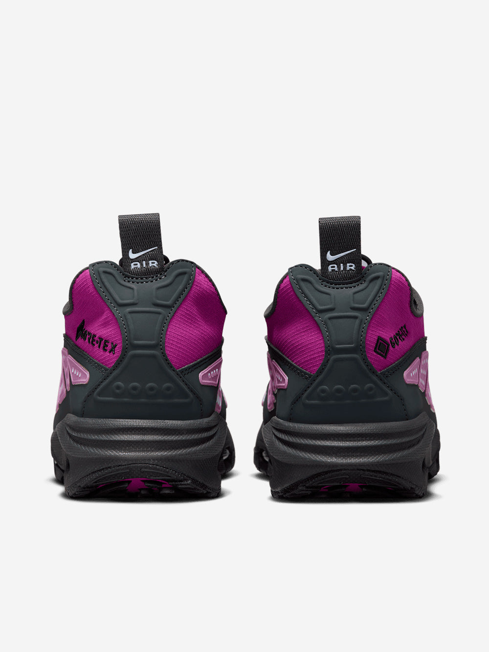 NIKE W Air Max SNDR Gore-Tex 'Bold Berry and Dark Smoke Grey' Urbanstaroma