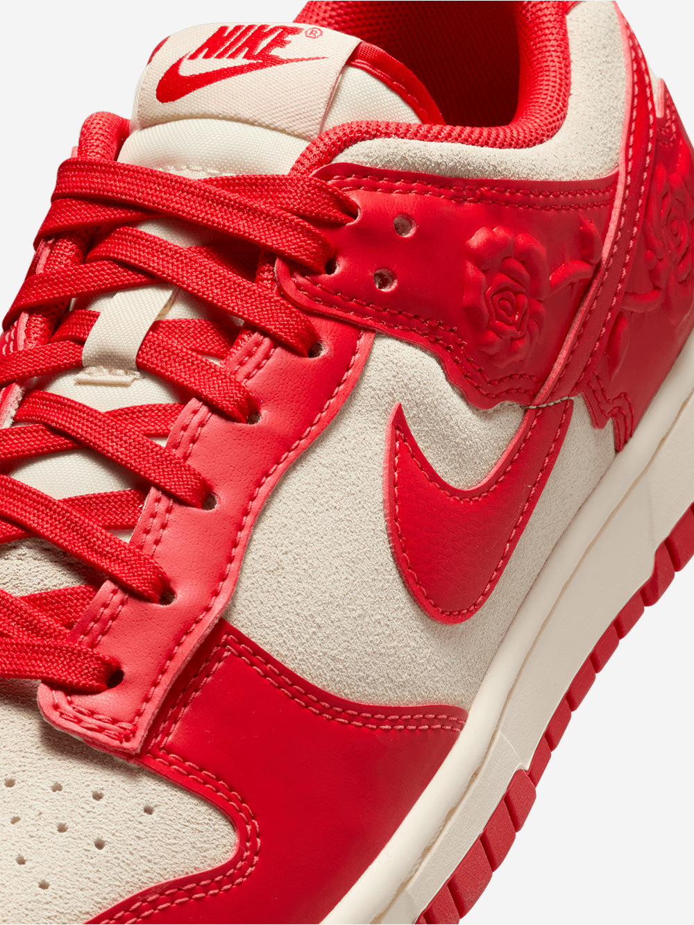 NIKE W Dunk Low 'Roses' Rosso Urbanstaroma