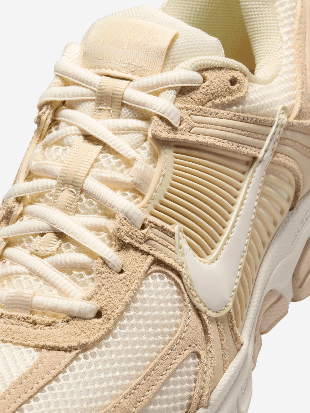 NIKE W Zoom Vomero 5 'Beach Sail' Beige Urbanstaroma