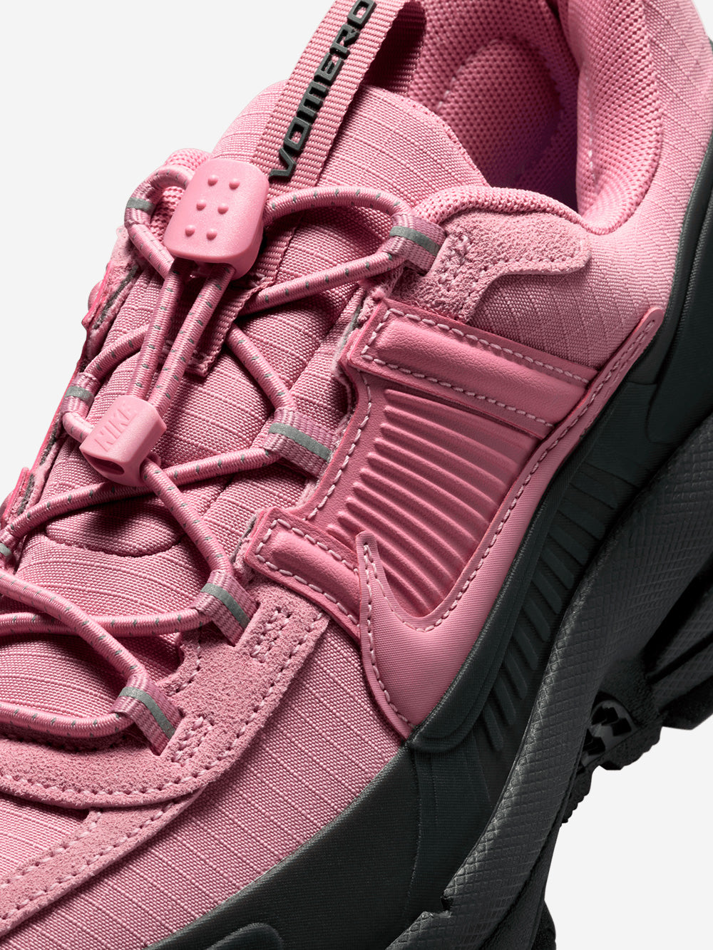 NIKE W Zoom Vomero Roam 'Elemental Pink' Rosa Urbanstaroma