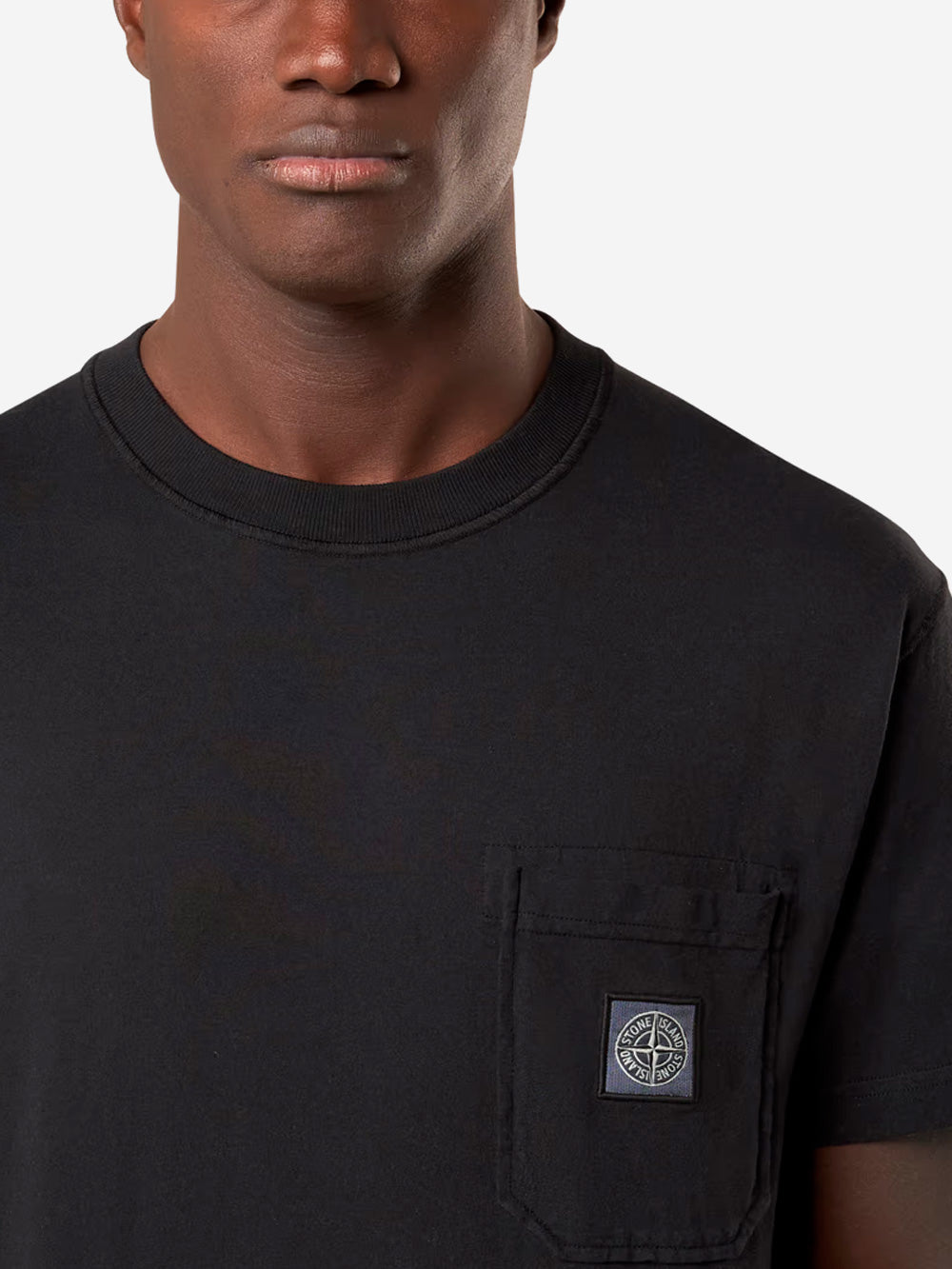 STONE ISLAND T-shirt nera slim fit con patch Compass Nero Urbanstaroma