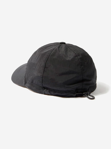 STONE ISLAND Cappellino nero in nylon con logo Nero