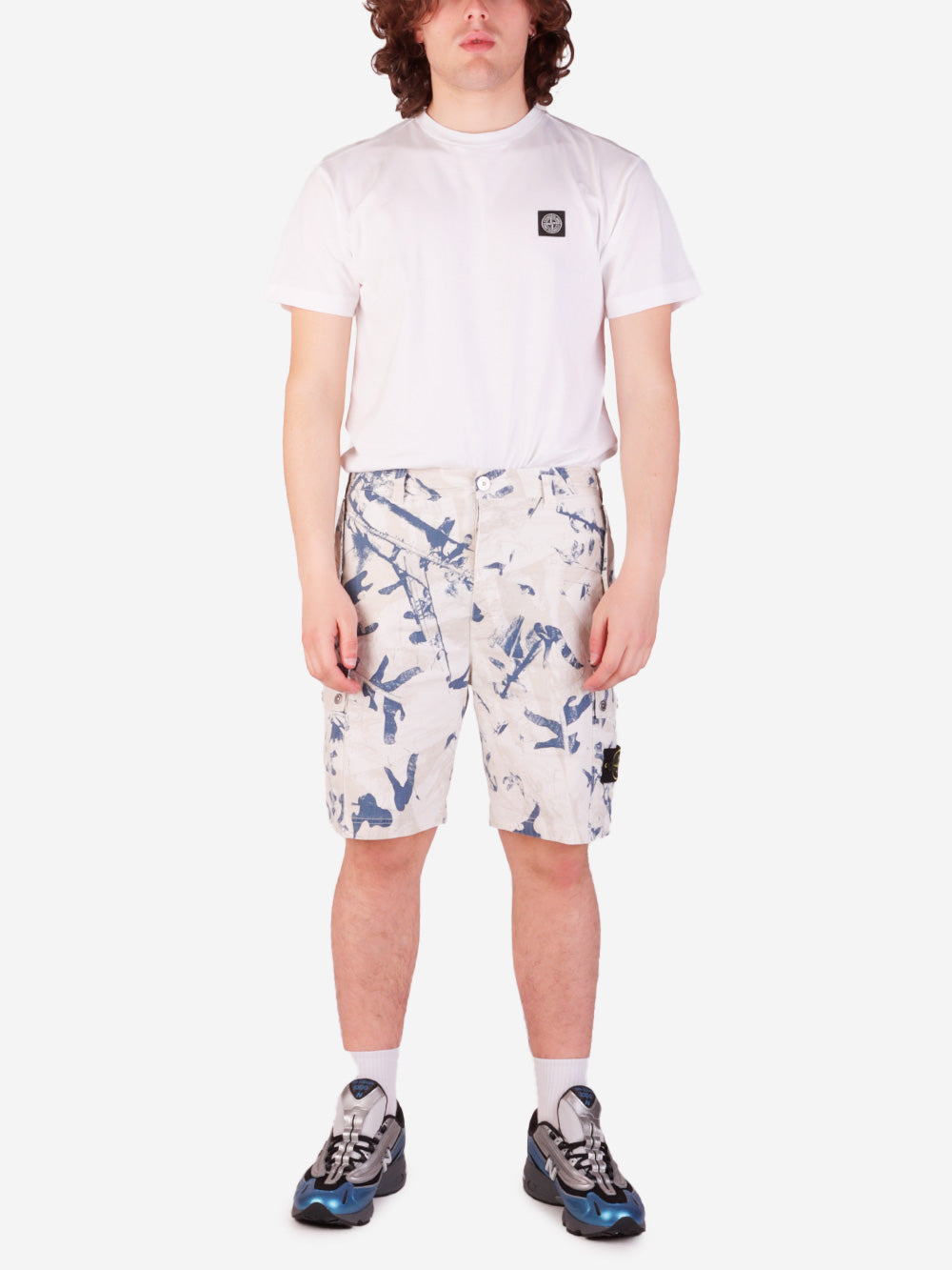 STONE ISLAND Shorts cargo con stampa camo e badge Compass Deserto Urbanstaroma