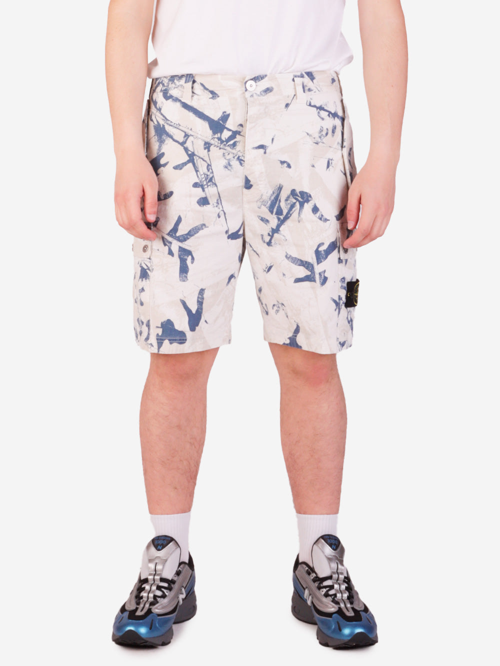 STONE ISLAND Shorts cargo con stampa camo e badge Compass Deserto Urbanstaroma