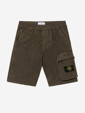 STONE ISLAND Bermuda cargo nylon metal verde militare con badge Compass Verde militare