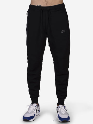 NIKE Pantaloni Tech Fleece neri Nero